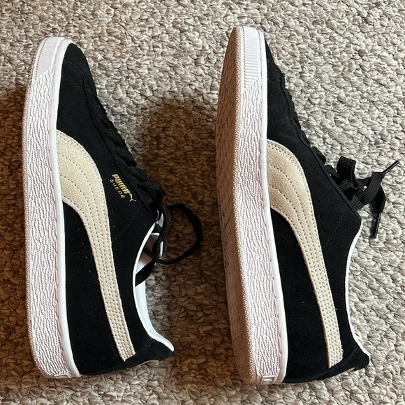 PUMA Suede Classic XXI - Women’s Size 8 - Picture 7 of 7